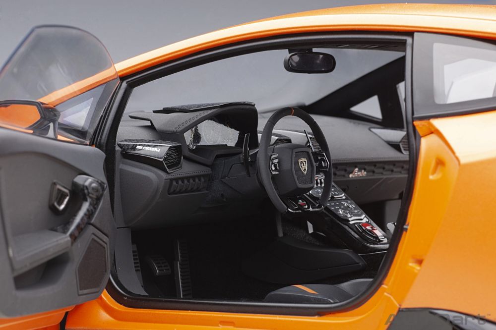 AutoArt Lamborghini Huracan Performante 1:12
