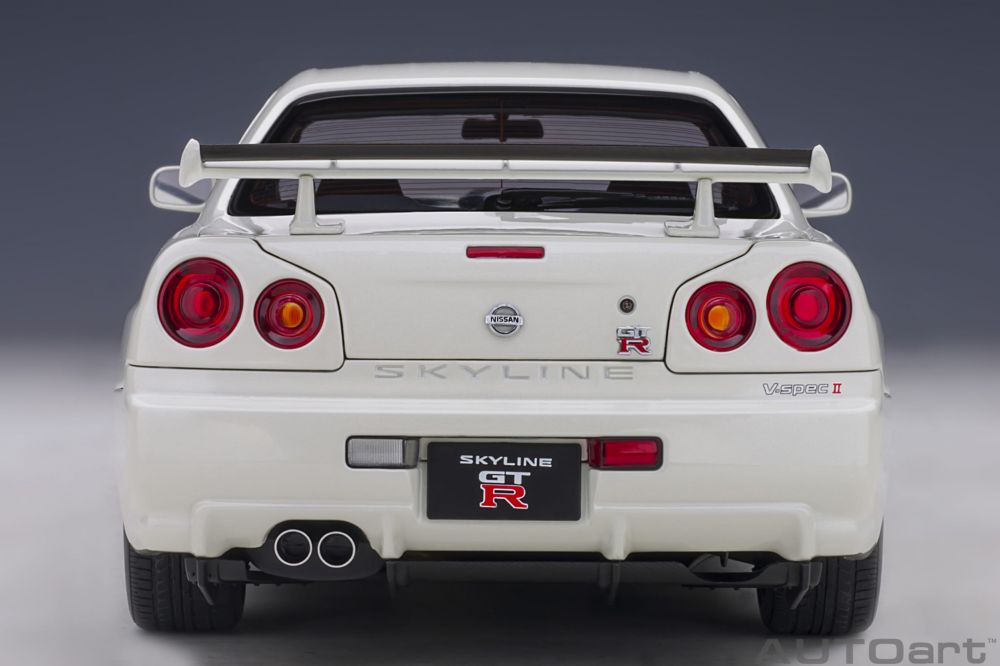 23/10/si/autoart-nissan-skyline-r34-v-spec-ii-bel-118-1.jpg