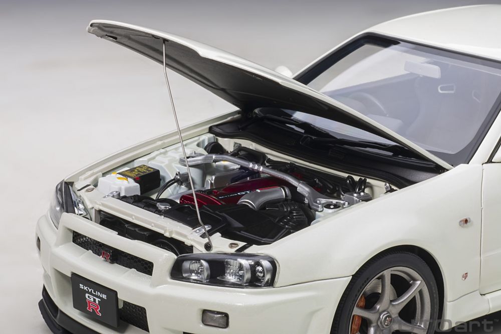 23/10/si/autoart-nissan-skyline-r34-v-spec-ii-bel-118-3.jpg