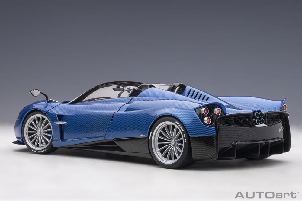 AutoArt Pagani Huayra Roadster 1:18