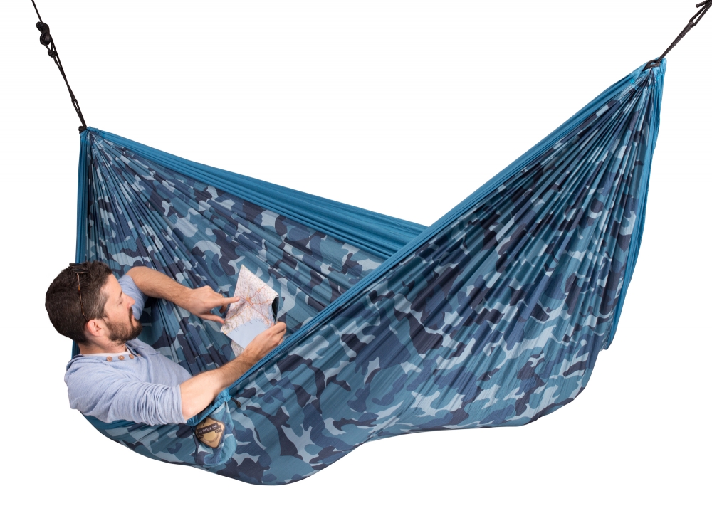 la-siesta-potovalna-viseca-mreza-za-dva-colibri-camo-river-3.jpg