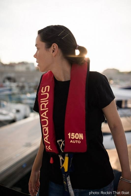 Rešilni jopič za jadranje - samonapihljiv AQ150N rdeč